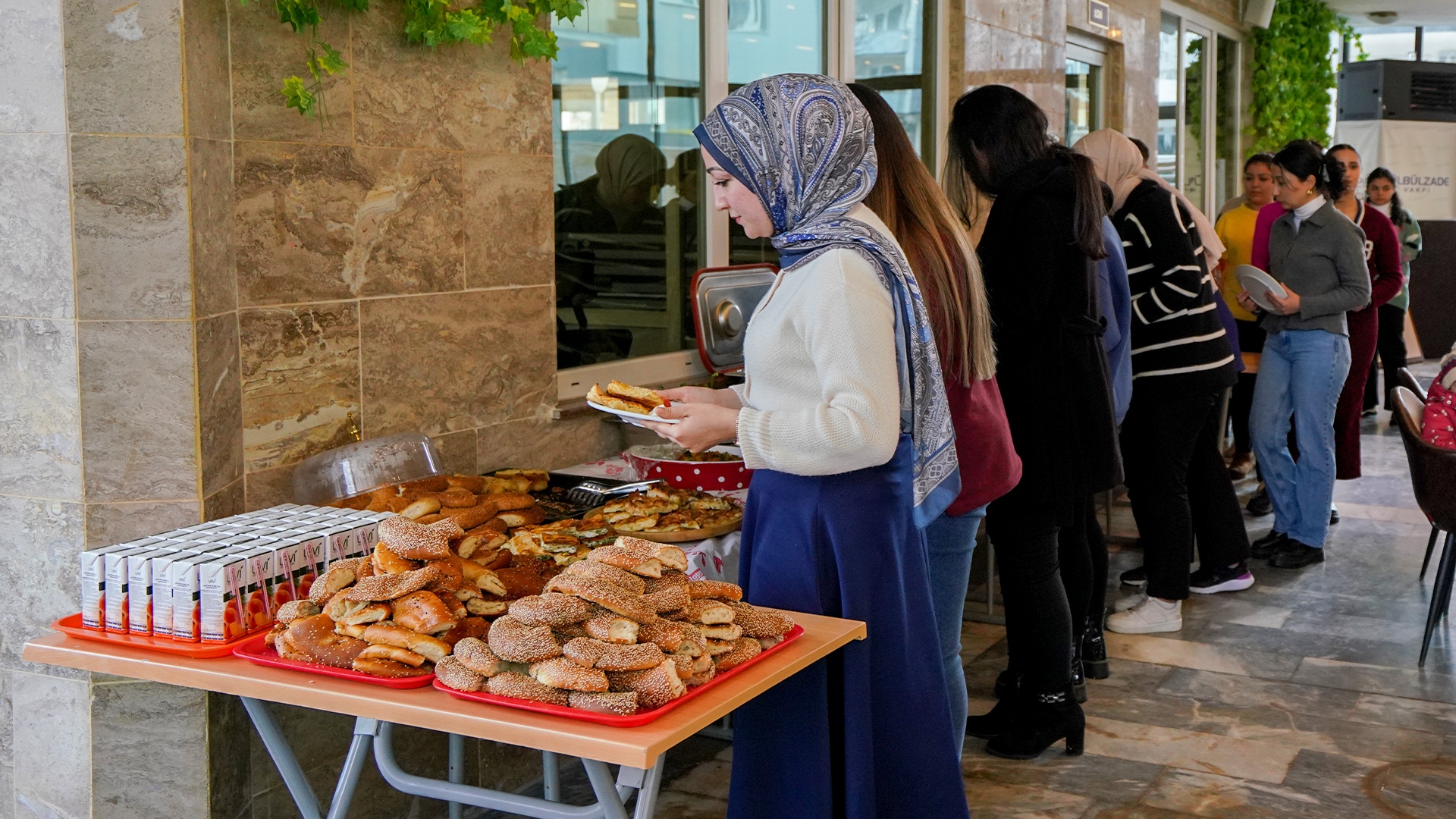 Breakfast and Introduction Program