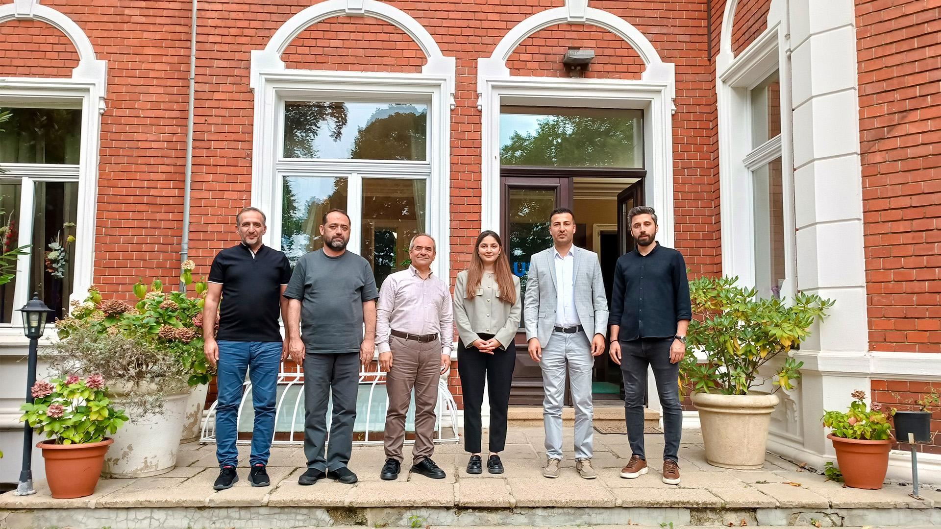 Visit to the International Democracy Union (UID)