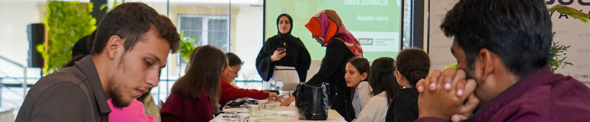 HIGH SCHOOL HOLIDAY CAMP HIGH SCHOOL HOLIDAY CAMP