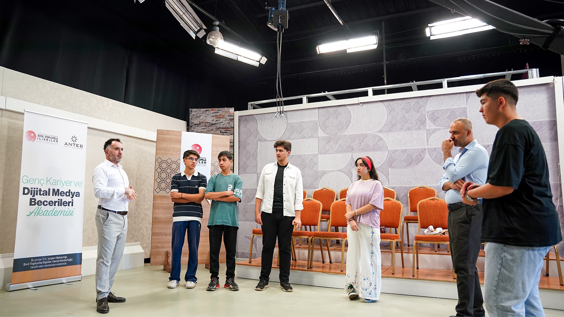 The Young Career and Digital Media Skills Academy Begins with Its First Lesson