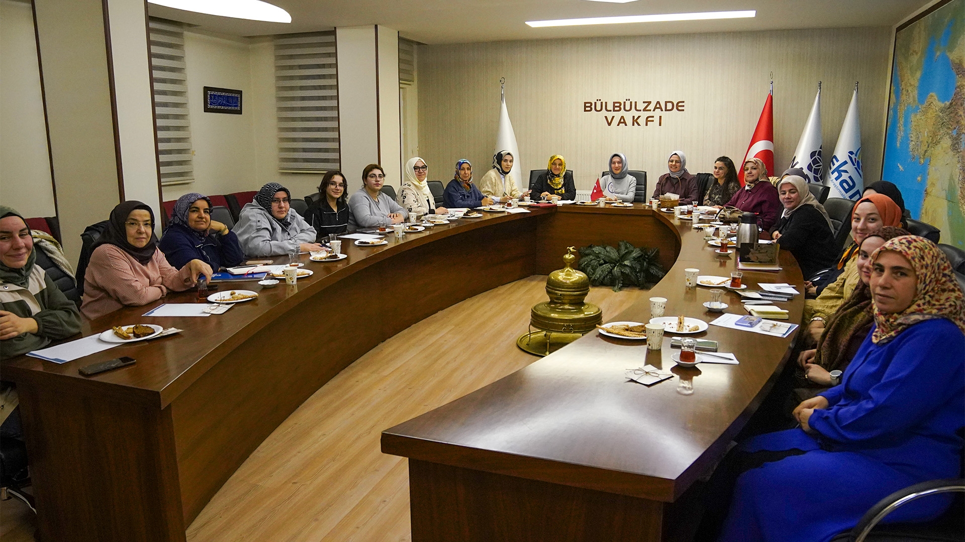 Mozaik Derneği Tefsir Okumaları'nda "Türkiye Yüzyılı ve Sivil Diplomasi" Müzakere Edildi