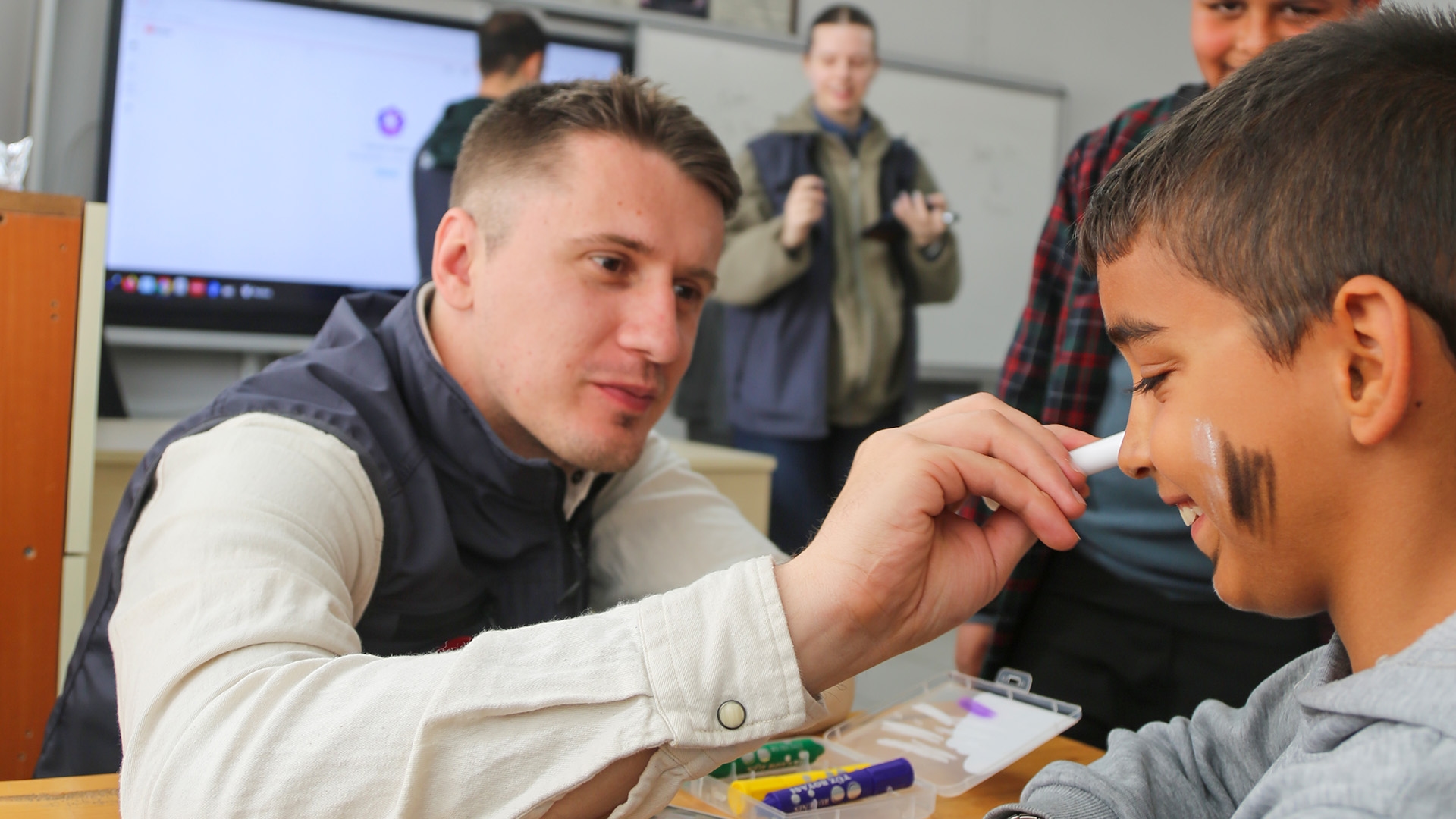 Volunteer Youth and Happy Children Meet in Nurdağı