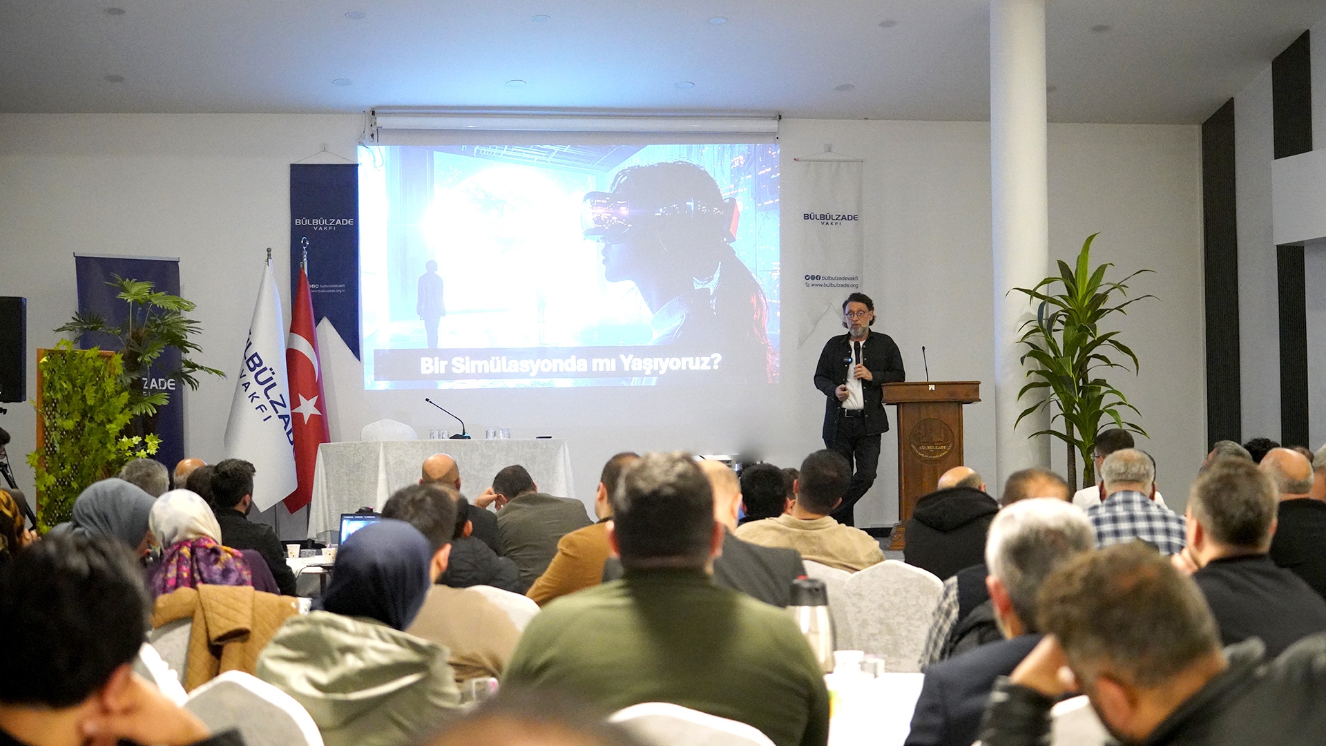 “Digital Future and Our Values” Becomes a Topic of Discussion at Bülbülzade Foundation
