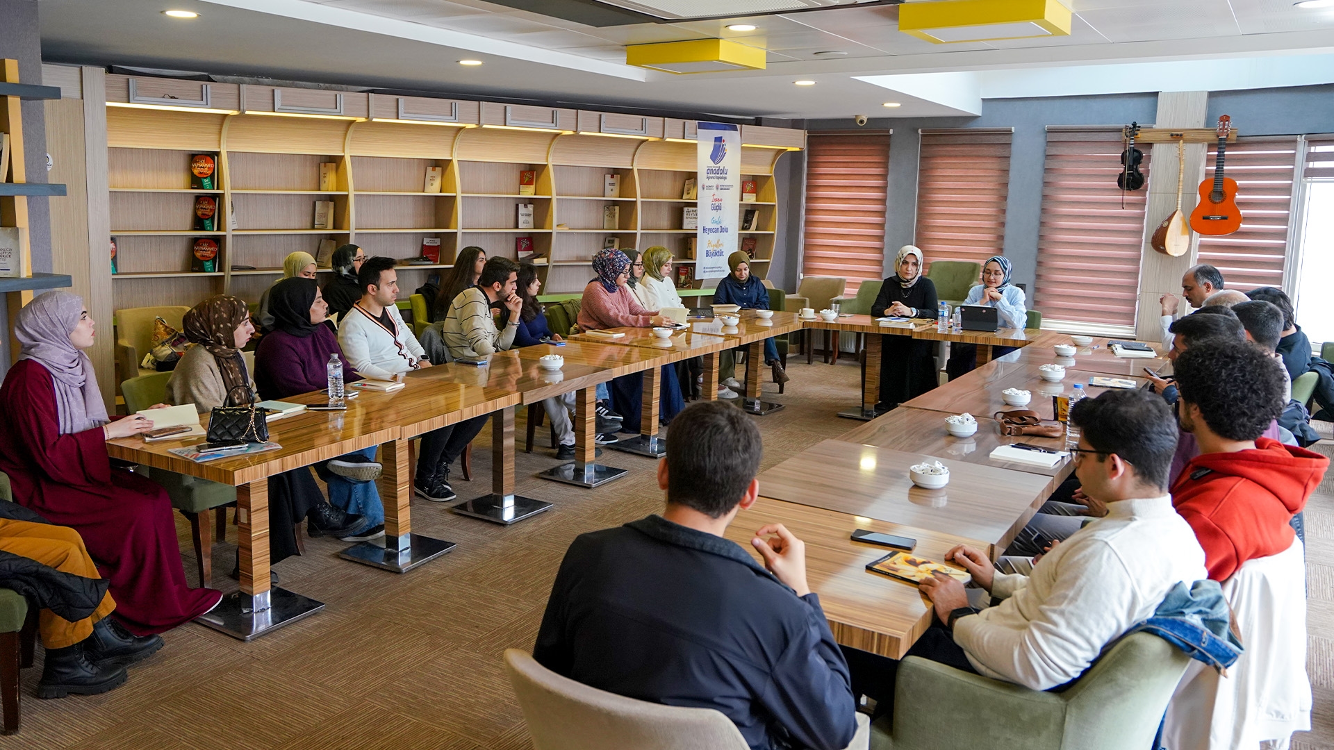 ناقشنا مأزق الهويات في بوصلة