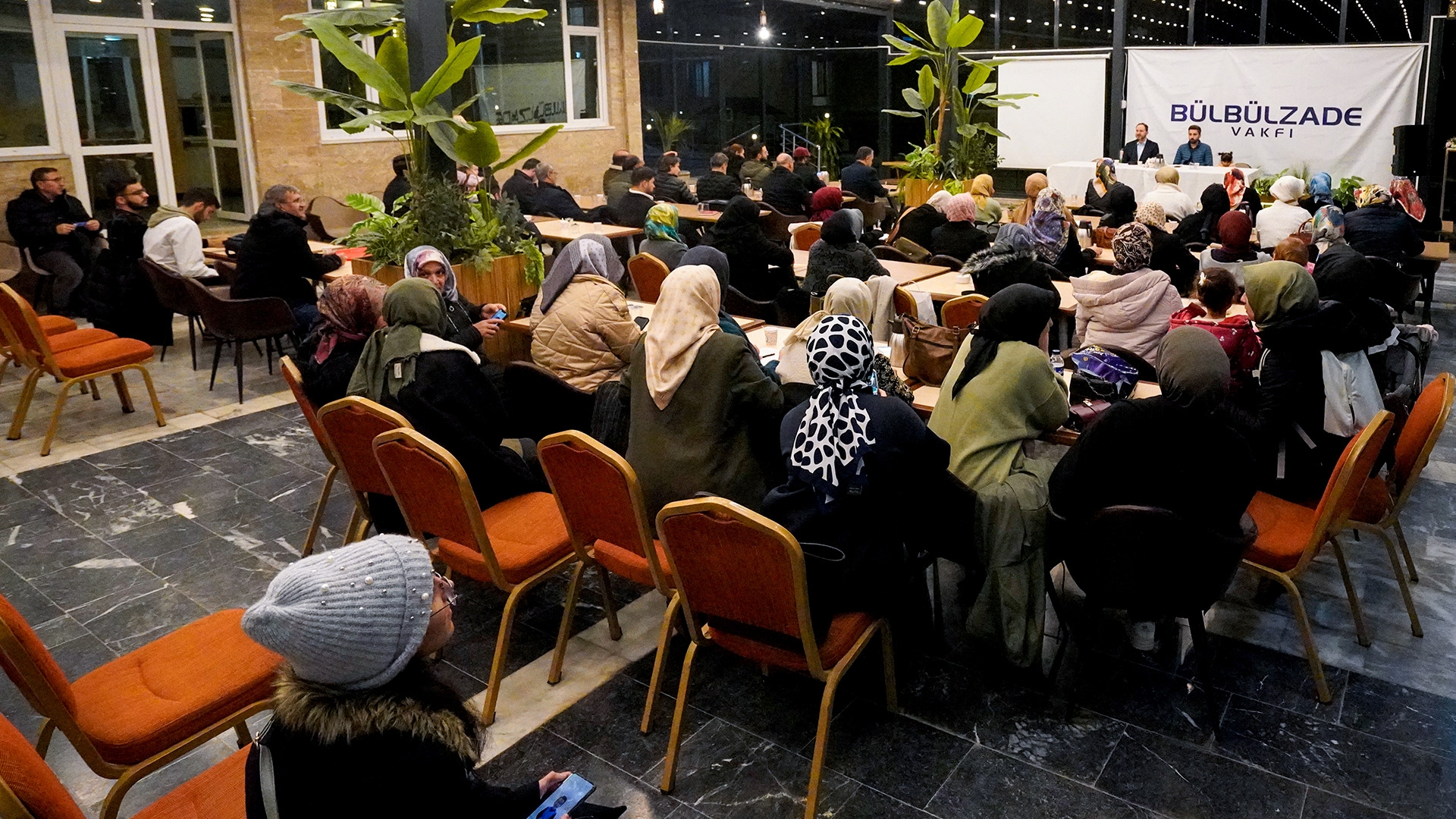 Yeşilay Başkanı Doç. Dr. Mehmet Dinç ile Söyleşi